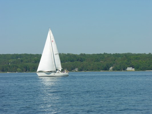 Sailing in Door County
