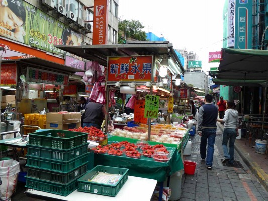 Street market in Taipei