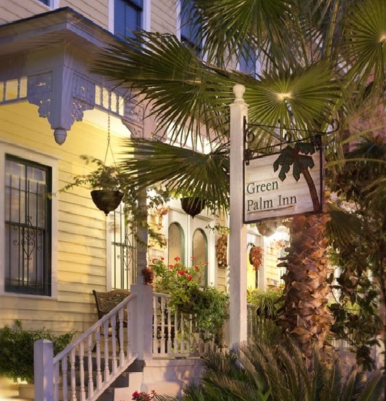 Green Palm Inn