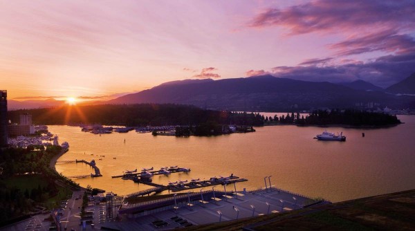 Signature Harbour Mountain View at Dusk