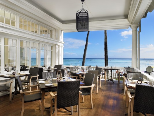 Moana Surfrider - Beachhouse Veranda with ocean view