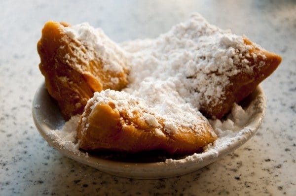 Beignets at Café du Monde by vxla via Creative Commons