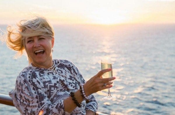 nomad cruise champagne