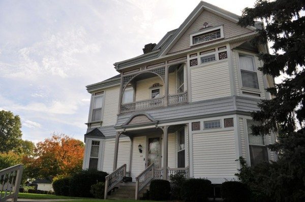 Explore midwestern charms of Wabash, Indiana, a mix of old & new with boutique inns, wine tastings, antiquing, and musical shows.