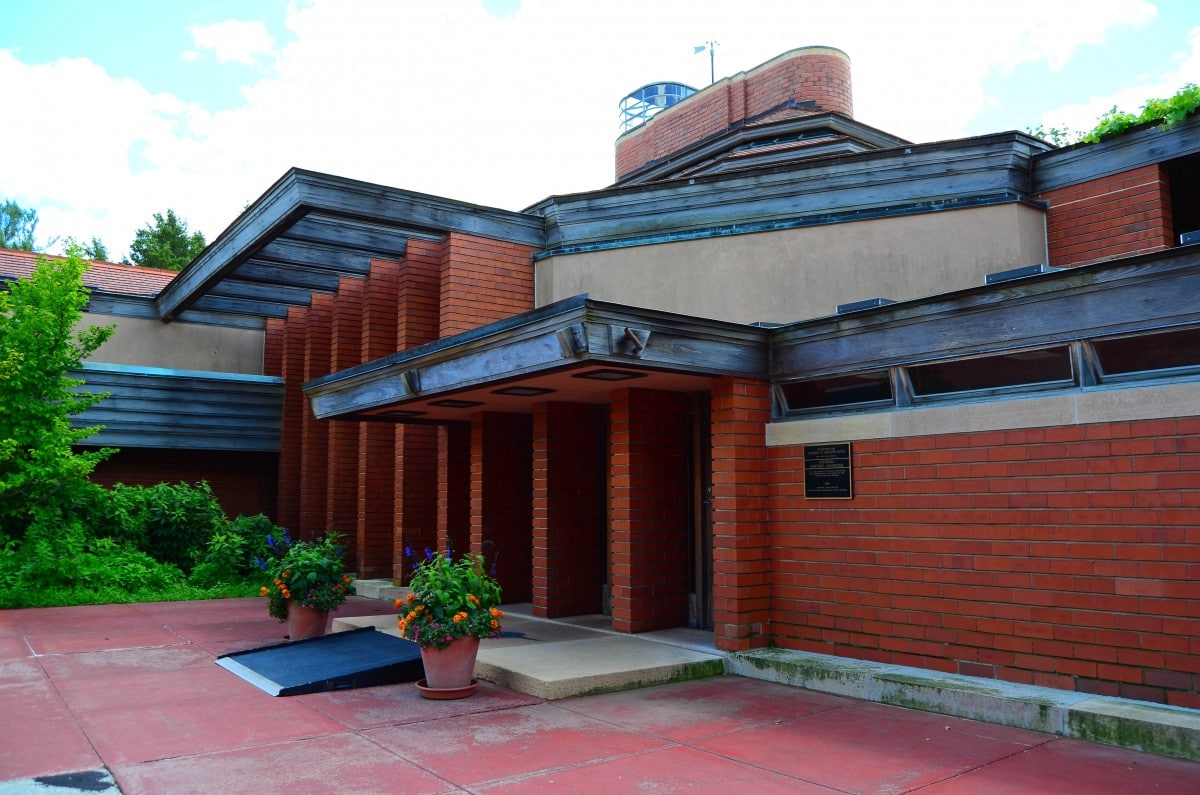 Frank Lloyd Wright