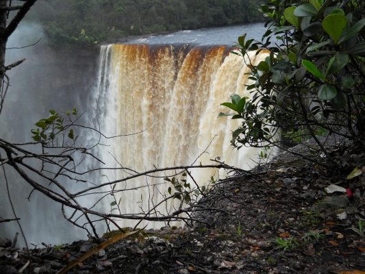 Kaieteur Falls photo taken by Gustavo Lillo
