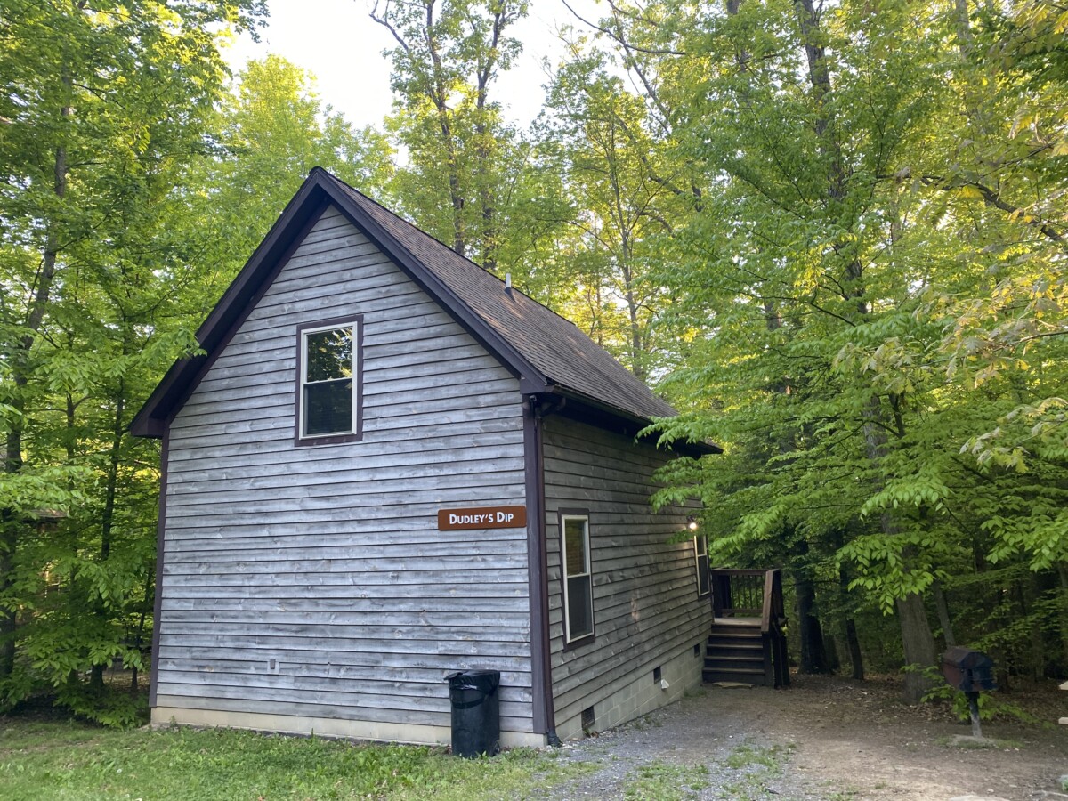 Dudley's Dip cabin at New River Gorge - New River Gorge National Park