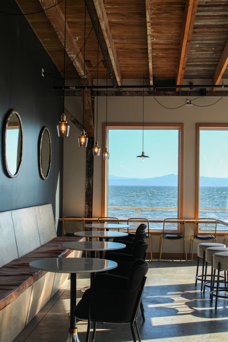 The Knot - The Bowline Hotel in Astoria Oregon: Luxury on the Columbia River