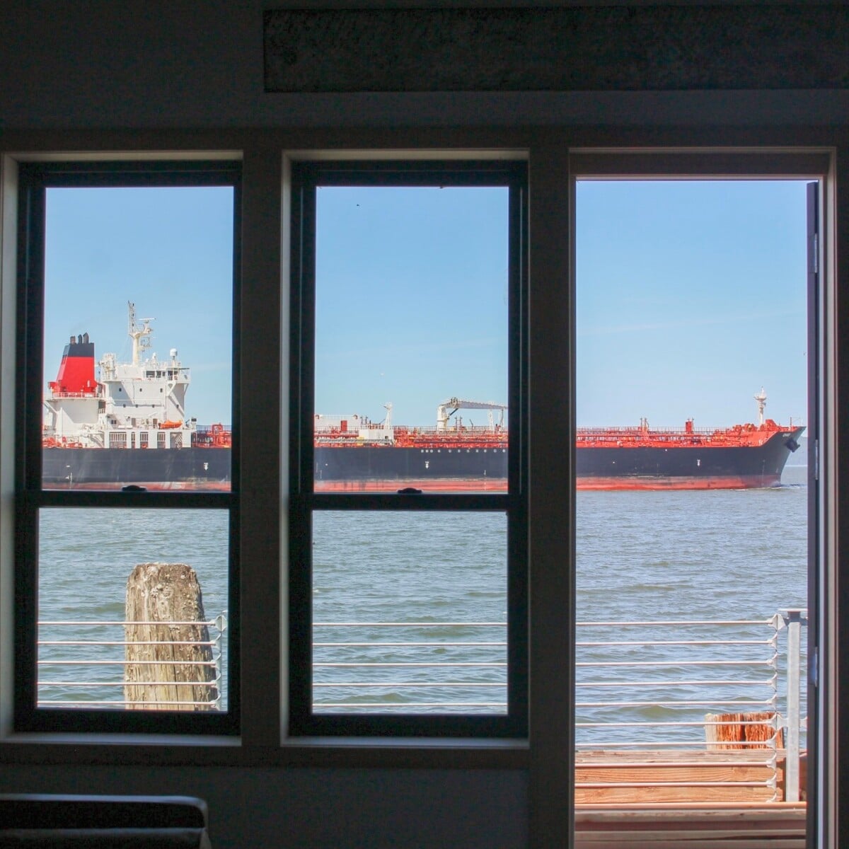 The Bowline Hotel in Astoria Oregon: Luxury on the Columbia River