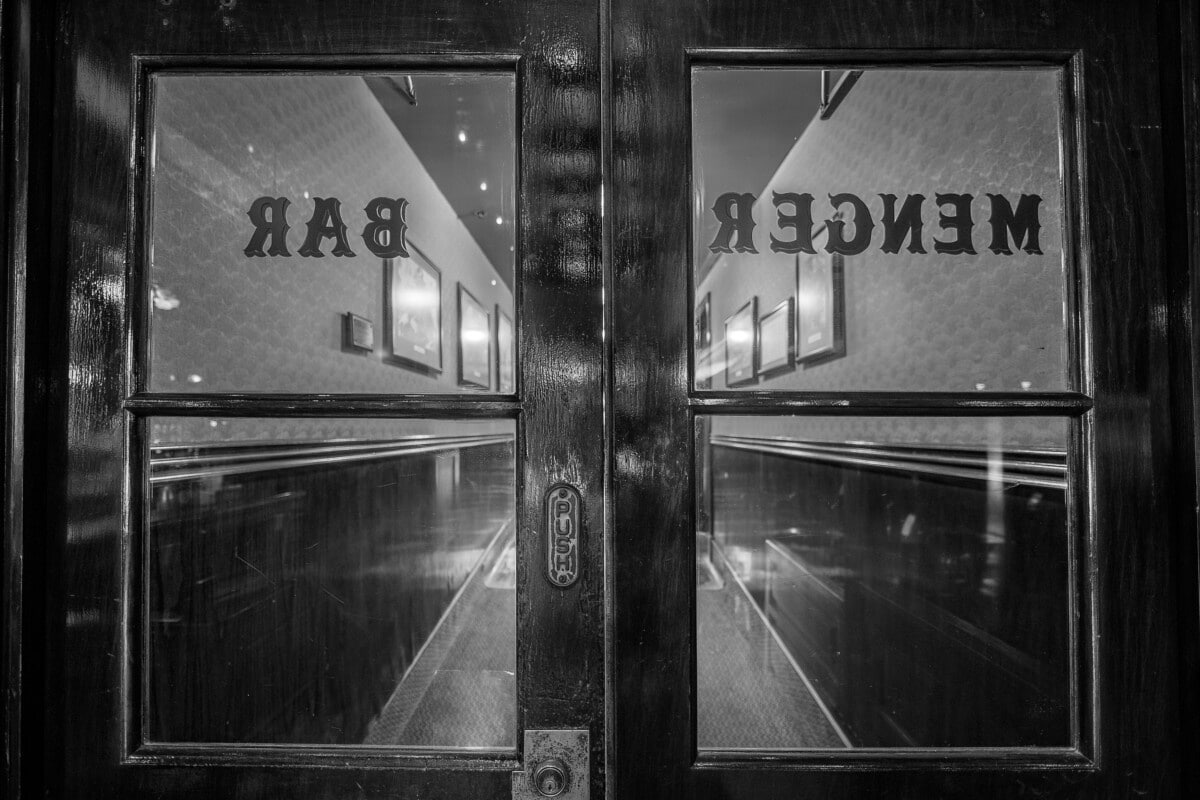 The Menger Bar in a haunted hotel of Texas