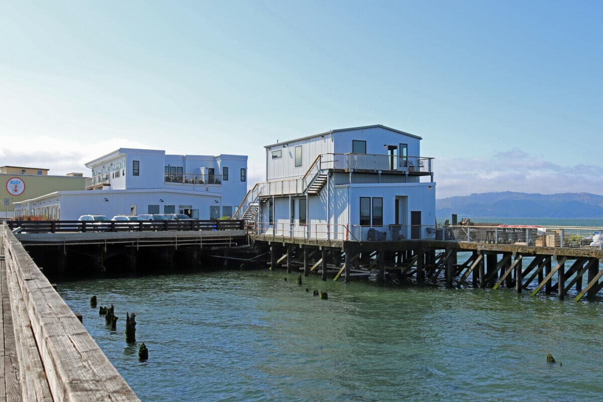 The Bowline Hotel in Astoria Oregon: Luxury on the Columbia River