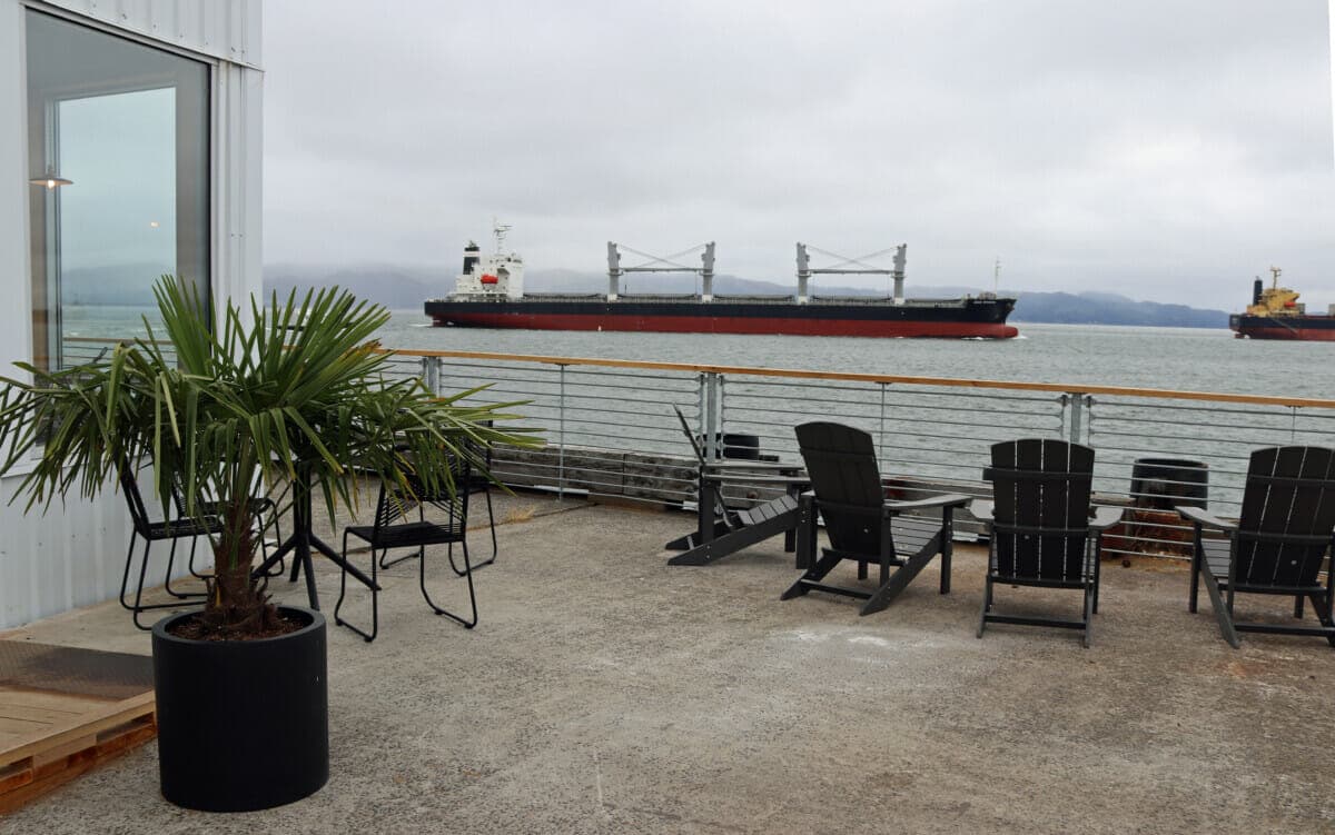 The Bowline Hotel in Astoria Oregon: Luxury on the Columbia River