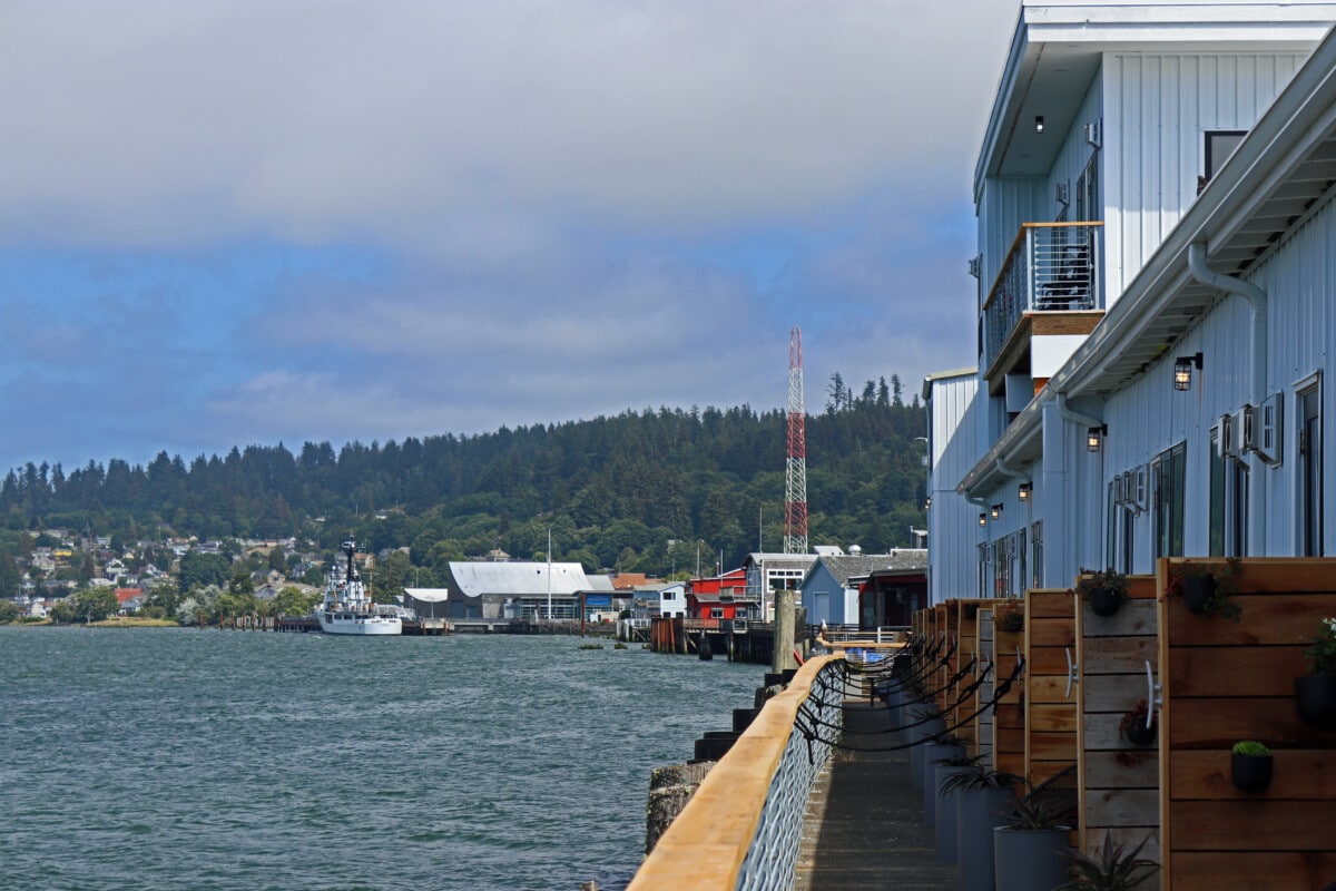 The Bowline Hotel in Astoria Oregon: Luxury on the Columbia River