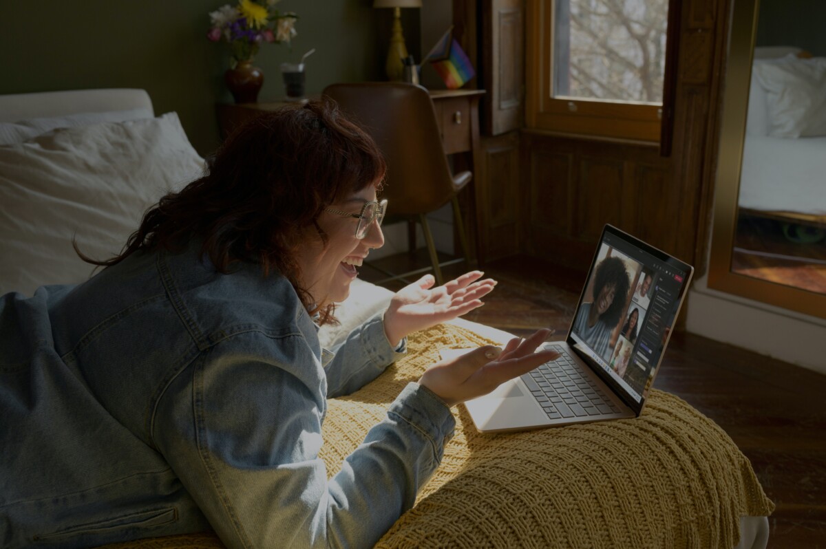 Stay Connected with Friends and Family When You Live Far Away 4 Stay Connected with Friends and Family