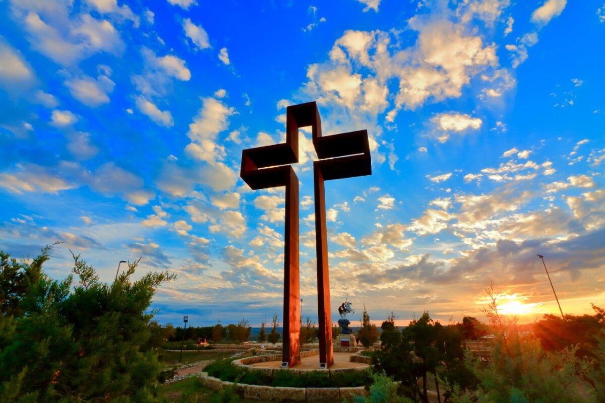 9 Day Trips from San Antonio 2 Trips from San Antonio the Empty Cross in Kerrville