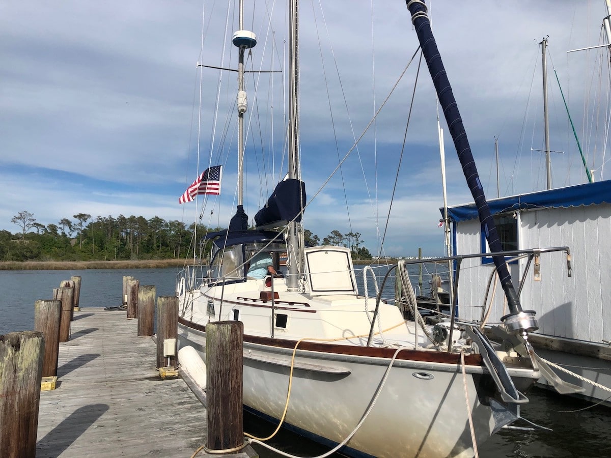 Roanoke Island Sea'Scape Sailboat