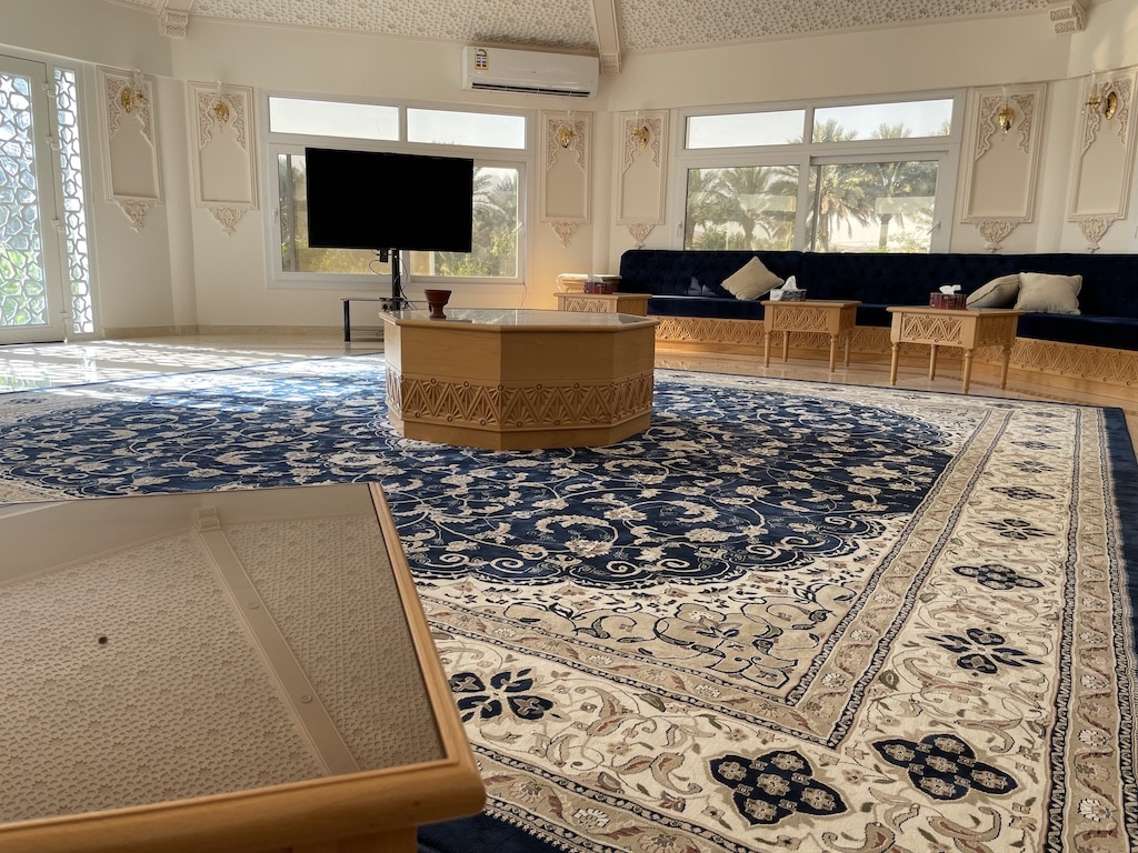 Visit Oman, a majlis.