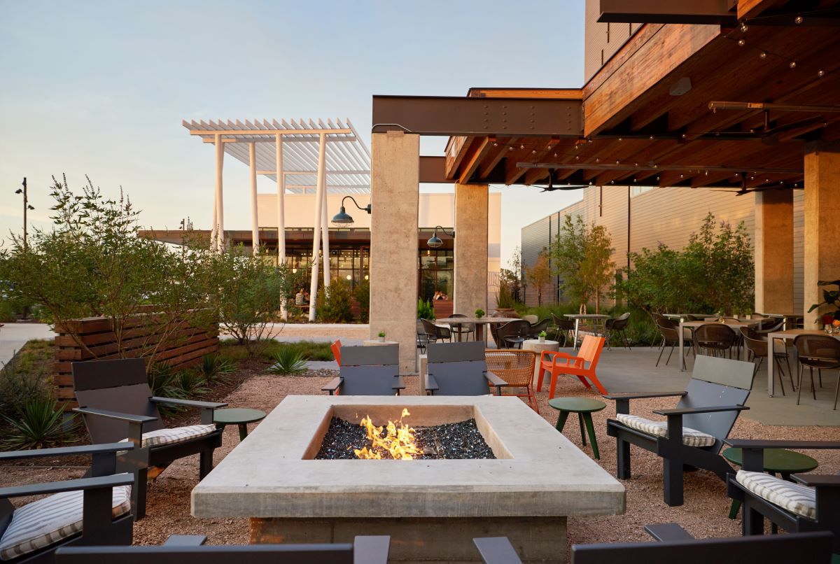 Destination Bryan Campfire Patio