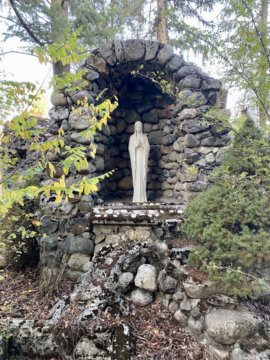 Gardenview Estate: A Vegan Inn in Kettle Falls, WA 8 Evidence of nuns at this Washington boutique inn.