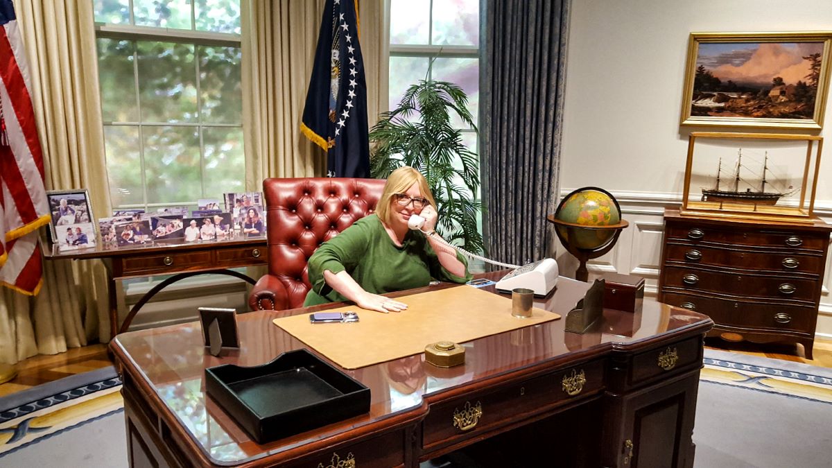A replica of the Oval Office.