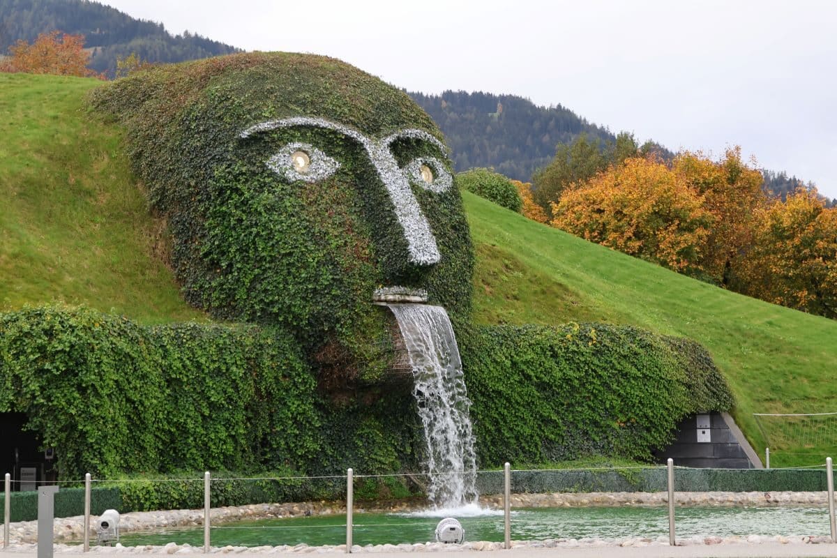 Swarovski Crystal Worlds Giant