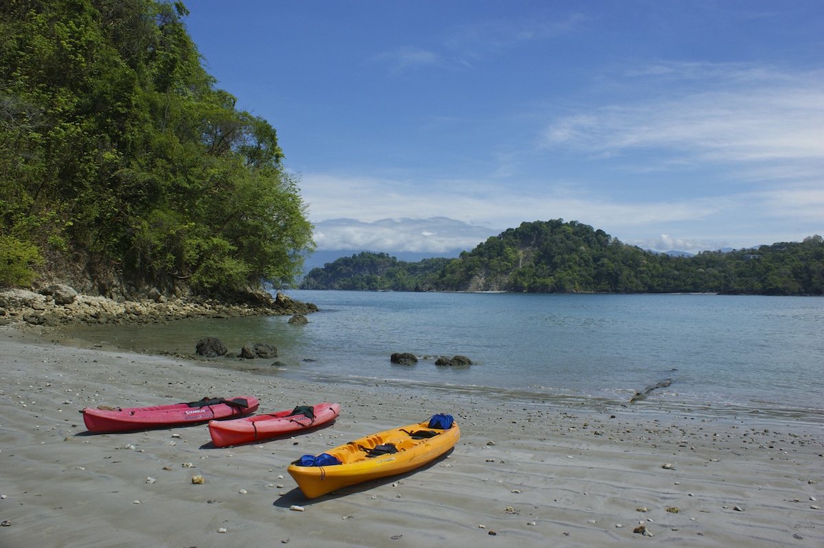Enjoy kayaking in Manuel Antonio, Costa Rica