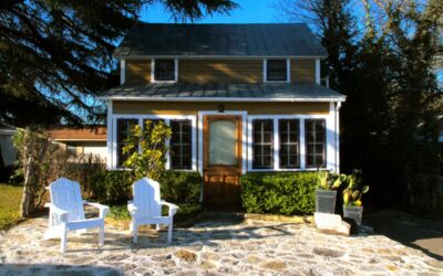 Sunday Houses Welcome Overnight Guests to Fredericksburg, Texas