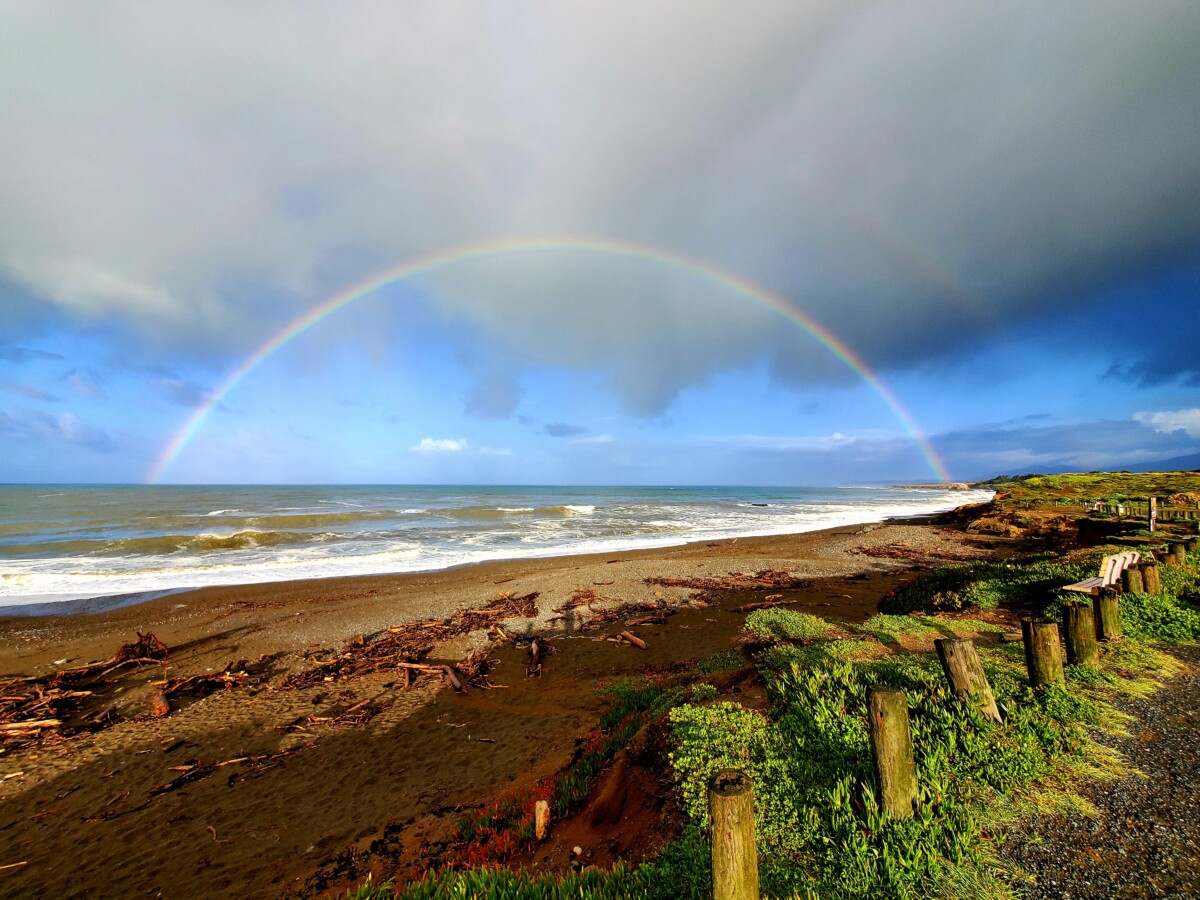 Get Away to La Lomita Ranch 7 Temperatures are moderate year-round along the coast.