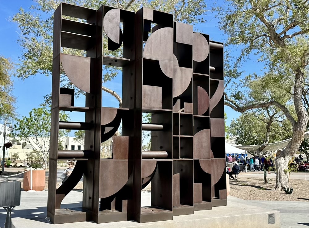 Windows to the West