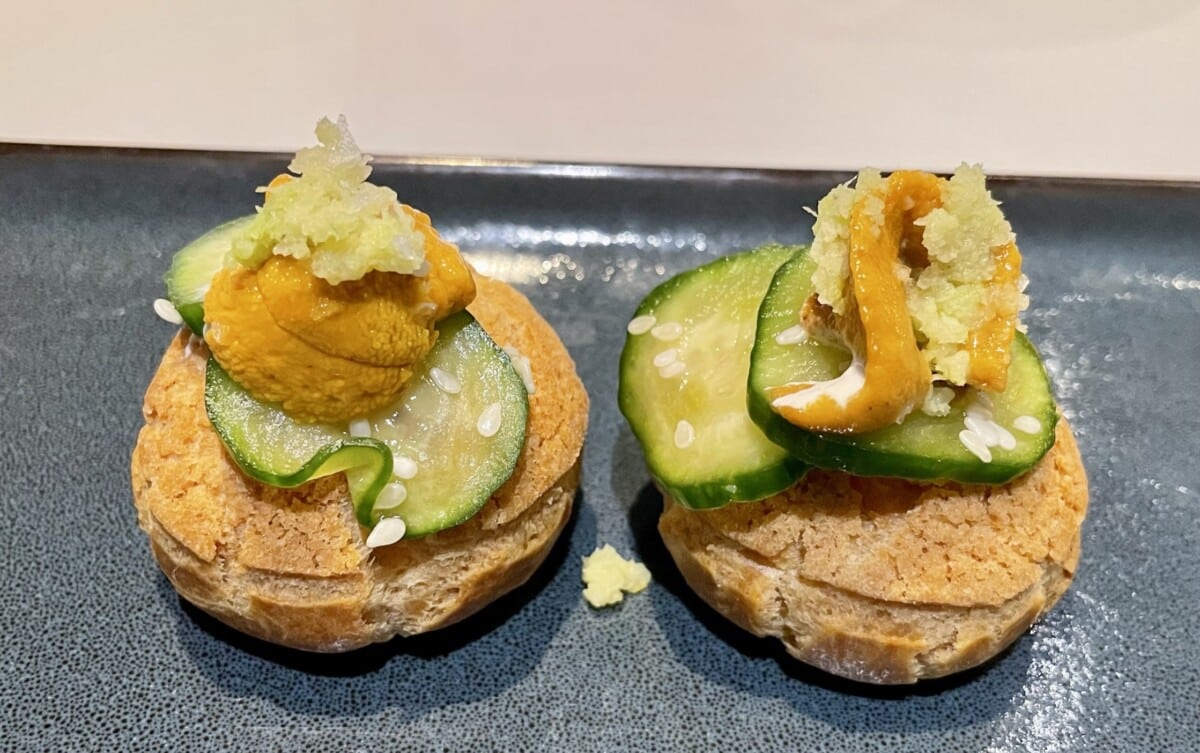 Uni Profiteroles.