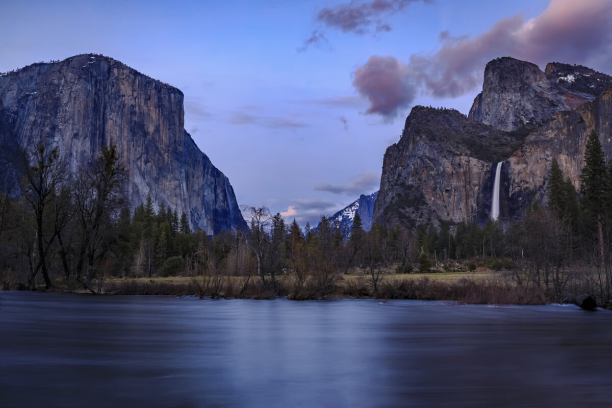 Scenic sunset view of the famous Yosemite Valley in the Yosemite National Park, Sierra Nevada mountain range in California, USA. Photo by SvetlanaSF via iStock by Getty Images