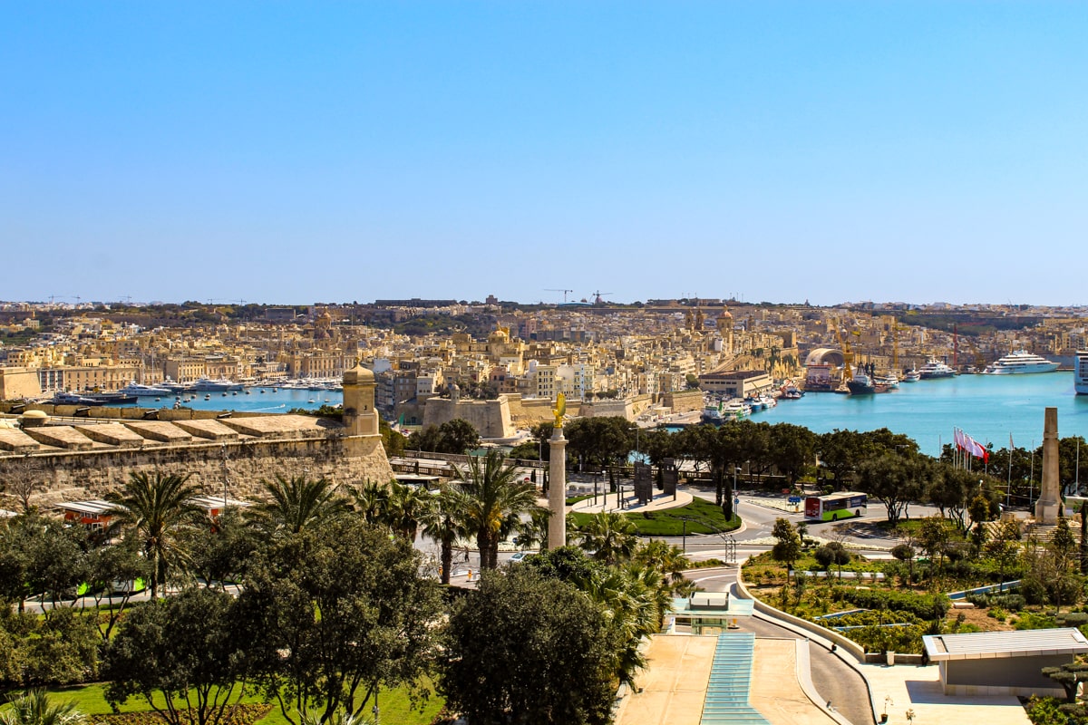 07 View of the Grand Harbor from Phoenicia Malta ©Mary Charlebois min