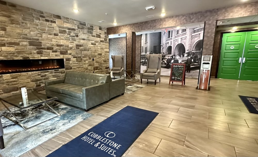 Cobblestone Inn
