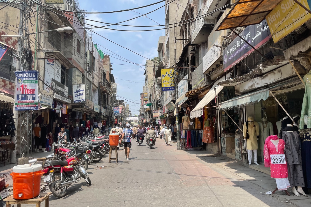 Cultural and hiking tour to Pakistan - Anarkali Market