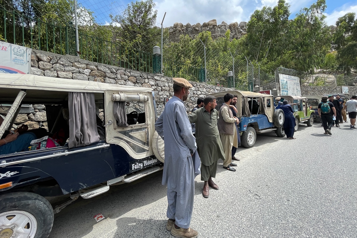 Cultural and hiking tour to Pakistan - jeeps for Fairy Meadows
