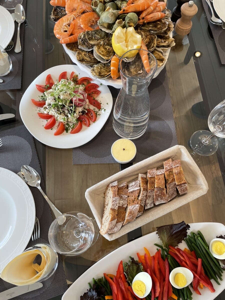 A lunch spread onboard Enchanté