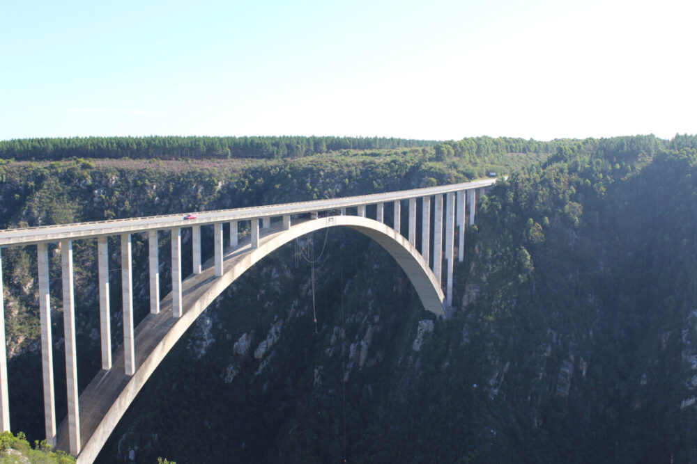 Travel to South Africa and Discover a Wild and Wonderful Destination 5 Bloukrans bunjee jumping bridge is an arch bridge located near Nature's Valley and Knysna in Garden route in western cape South Africa