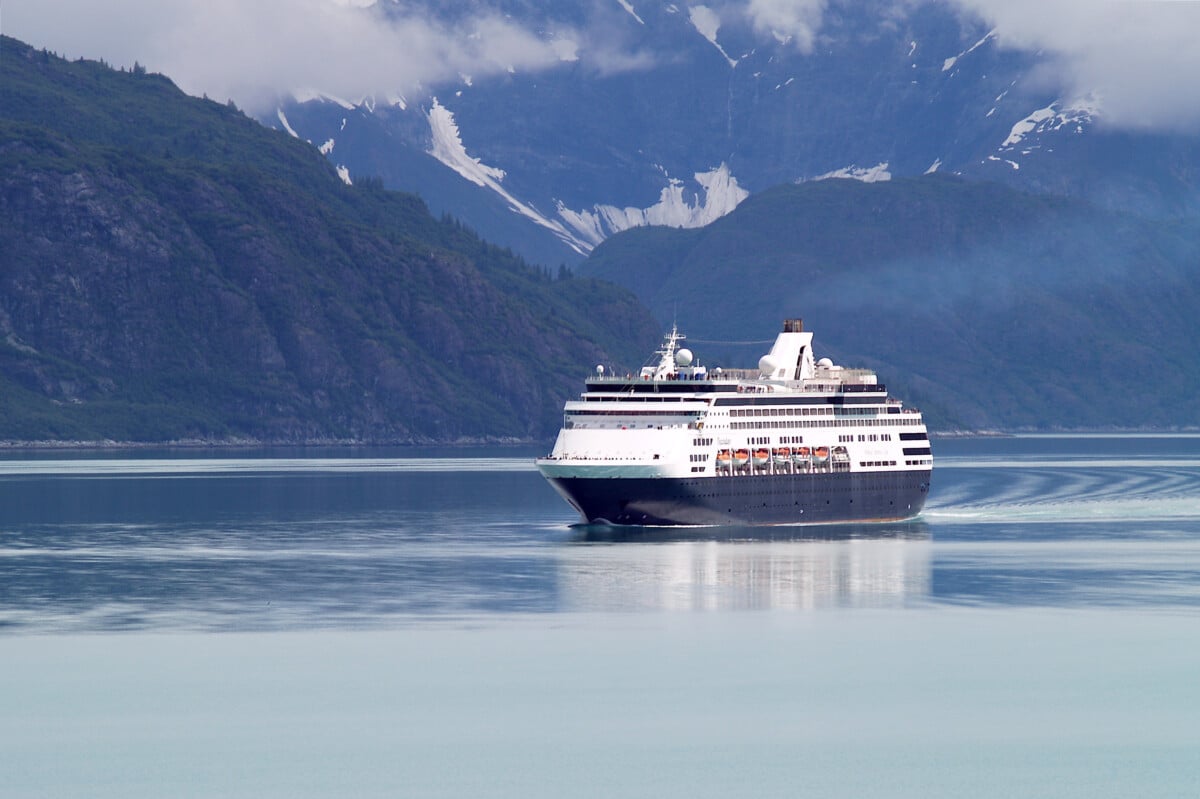 Cruise Ship Cruise Ship, Cruise - Vacation, Alaska - US State, Glacier, Passenger Ship. What to check before booking a cruise.
