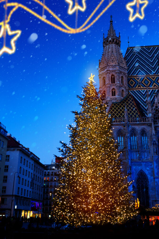 St. Stephen's Cathedral in Vienna at Christmas.