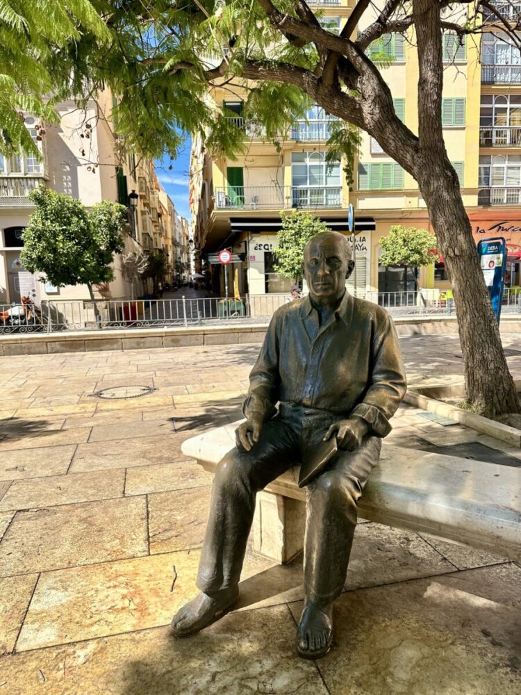 5 Places to Have Breakfast in Málaga City Center If You’re a Traveler 2 Picasso Statue at Plaza de La Merced