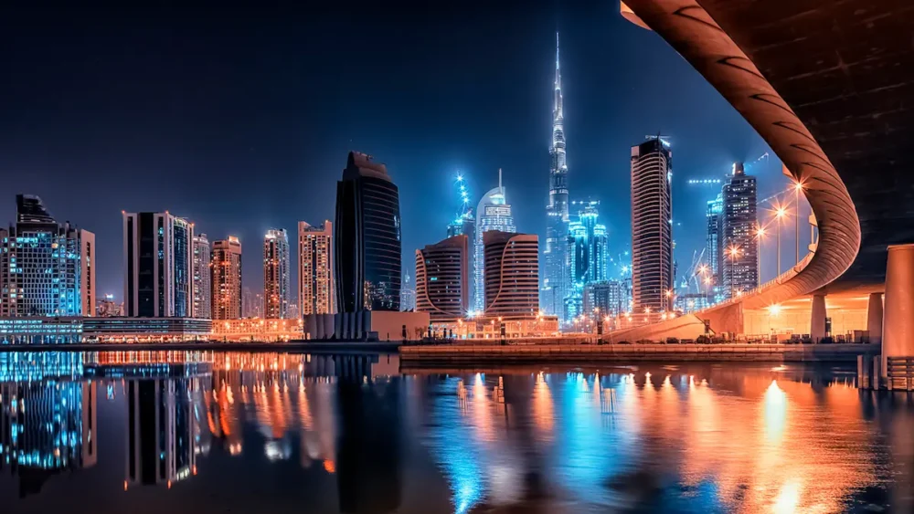8 Helpful Resources for Planning a Saadiyat Island Trip 3 A Dubai cityscape at night