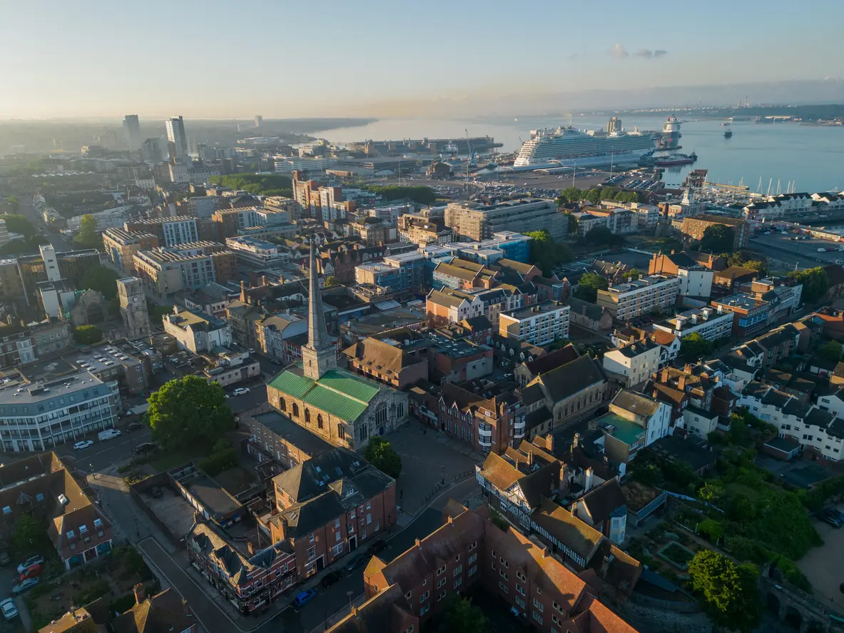 London and Southampton Cruise: How to Plan the Perfect City and Sea Escape 8 Panorama of Southampton old town with a cruise ship docked in the distance