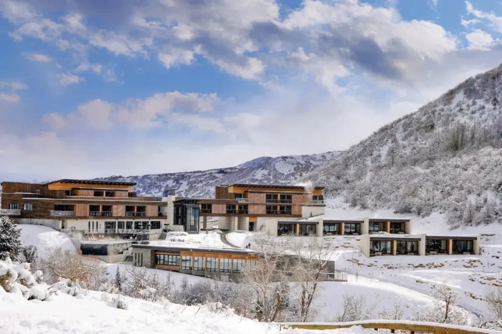 Secluded hotel in snow country